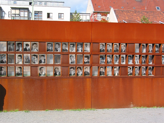103 Bernauer Strasse.JPG